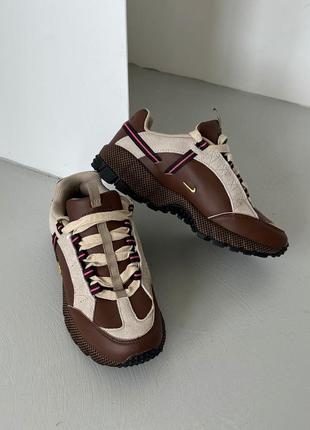 Женские кроссовки nike x jacquemus air humara brown