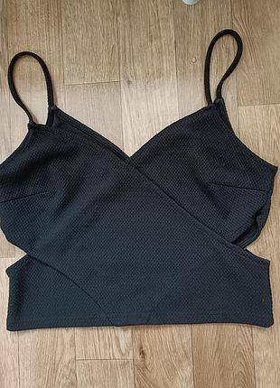 Топ з оригінальним дизайном h&m.