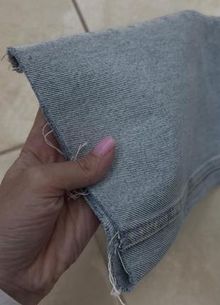 Новые джинсы светлые свободные укороченные