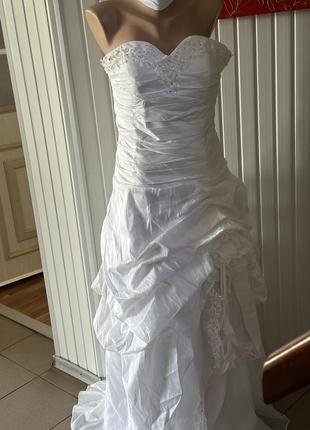 Сукня весільна розмір м-л