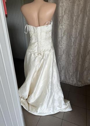 Весільна сукня розміру м