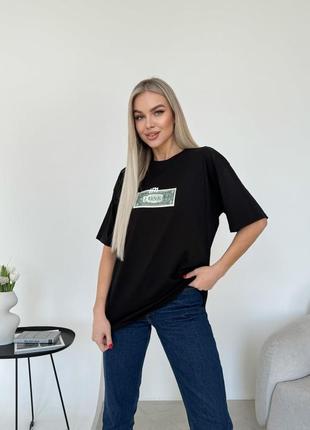 Женская трендовая футболка с квадратом