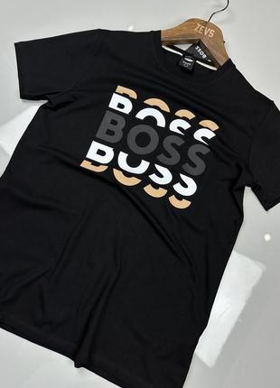 Чоловіча футболка hugo boss