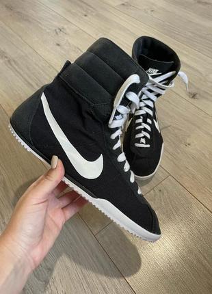 Боксерки nike р. 40