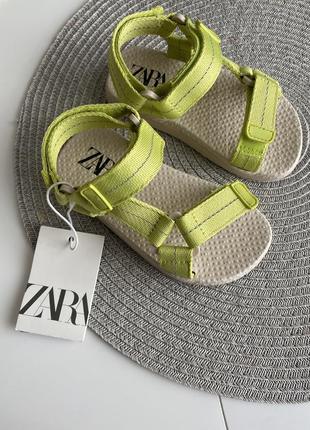 Сандалии босоножки zara 24