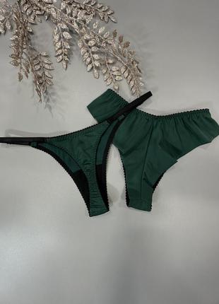 Зелений короткий шовковий халат з трусами бразиліано і бікіні4 фото