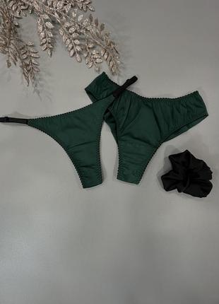Зелений короткий шовковий халат з трусами бразиліано і бікіні3 фото