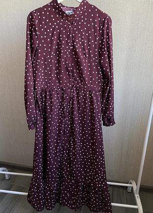 Красива жіноча довга сукня в горошок плаття сарафан