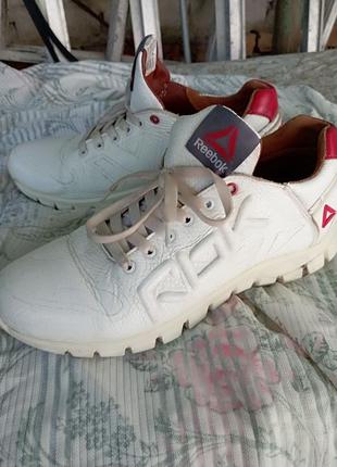 Кроссовки reebok 26