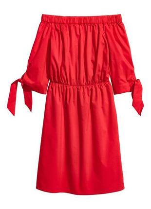 Красное хлопковое платье h&m с открытыми плечиками.