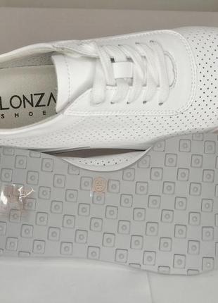 Кросівки жіночі мокасини lonza білі шкіряні з перфорацією3 фото