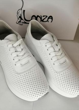 Кросівки жіночі мокасини lonza білі шкіряні з перфорацією4 фото