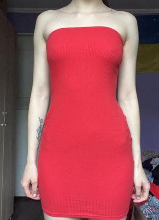 Червоне плаття1 фото