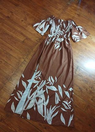 🔥 платье длинное с разрезом на ножке 🔥состояние превосходное 🔥 оформление безопасной оплаты