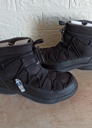 Ботинки снігоходи keen waterproof uneek snk chukka wp 1025491 оригінал 37.5р 38р 38.5р 40р 41р3 фото