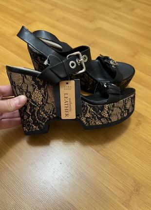Босоніжки zara