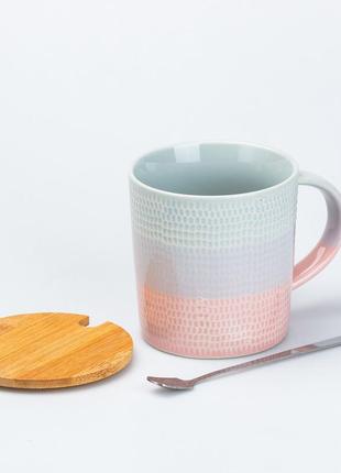 Чашка с бамбуковой крышкой и ложкой керамическая 350 мл розовый2 фото