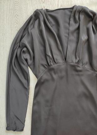 Черное длинное платье в пол макси шелковое атласное сатин вырез декольте вечернее6 фото