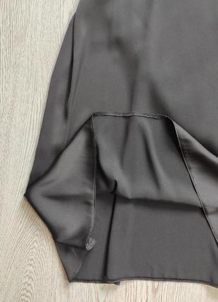 Черное длинное платье в пол макси шелковое атласное сатин вырез декольте вечернее8 фото