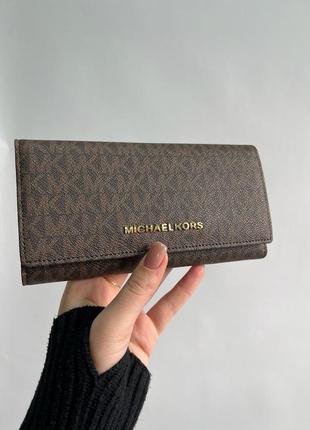 Гаманець michael kors jet set travel wallet brown logo