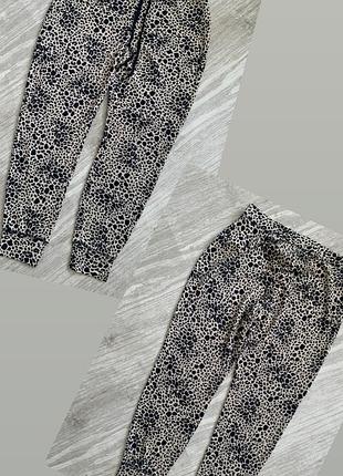 Трендовые легкие спортивные штаны р.44-482 фото