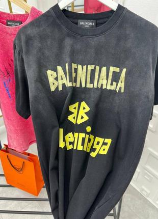 Футболки balenciaga