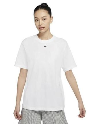 Футболка найк nike dn5697-100 оверсайз loose fit оригінал