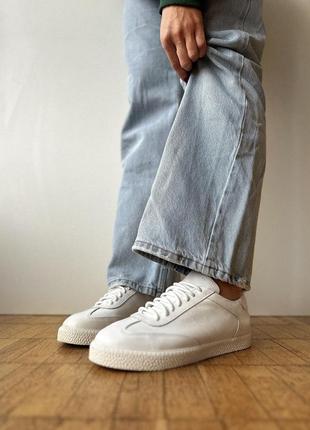 Новые белые кожаные базовые кеды кроссовки