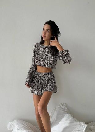 Пижама. комплект: шорты и кофта🐆