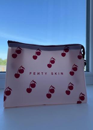 Косметичка fenty beauty cherry makeup bag
