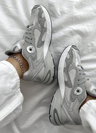 Adidas astir white silver скидка
