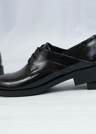 Жіночі шкіряні туфлі каблук 3см3 фото