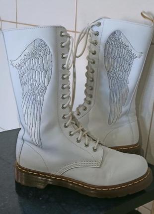 Dr.martens angels