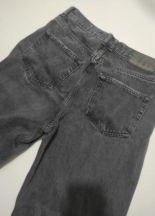 Длинные широкие джинсы палаццо черные графитовые темно серые с дырками порезами на коленях вареные варенки9 фото