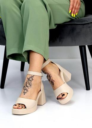 Бежевые женские босоножки на каблуке каблуке из натуральной кожи кожаные босоножки на каблуке3 фото