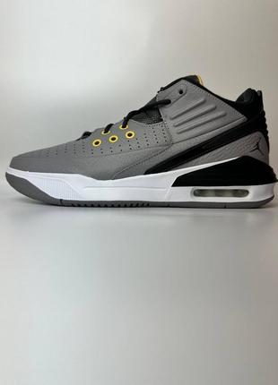 Nike jordan max aura 5