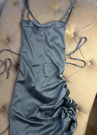 Шелковое атласное платье пляжное вечернее летнее корсет сатиновое запах завязки бюстье
