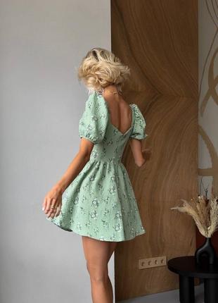 Женское летнее нежное романтичное короткое муслиновое платье мини в цветочки лето муслин3 фото