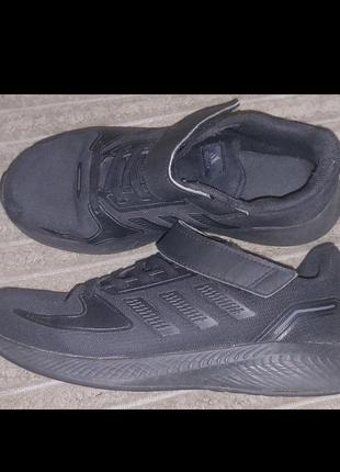 Кроссовки adidas 34р