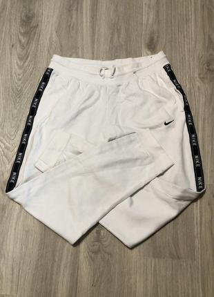 Белые спортивные штаны 👖3 фото