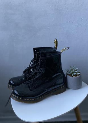 Dr martens високі туфлі