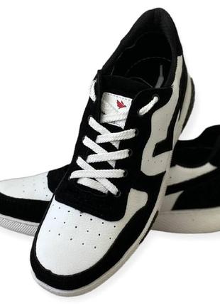 Кросівки чоловічі чорні білі (ск-36-48ч)2 фото