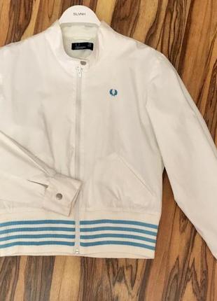 Легендарный бомбер-пилот белого цвета "fred perry" – оригинал из британии5 фото