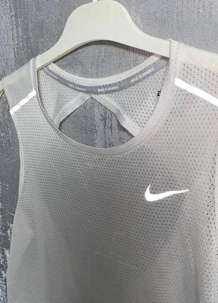 Майка на рефлективі nike спортивна біла в сітку