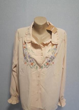 Блуза вышиванка нежно персикового цвета р52/54.