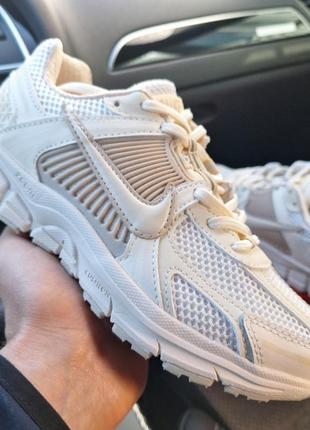 Nike vomero 5 жіночі кросівки