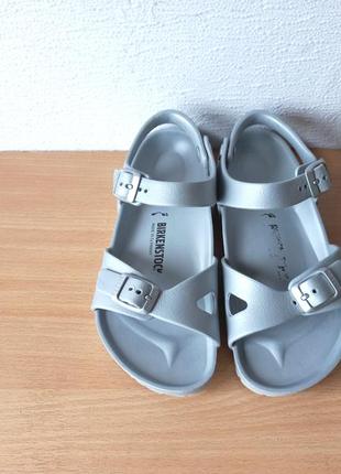 Суперові босоніжки сандалі birkenstock 32 р. устілка 21 см