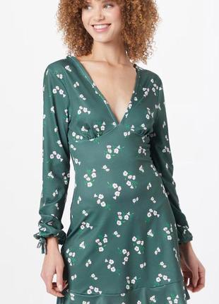 Зелена сукня в квітковий принт батал