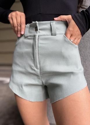 Шорты женские