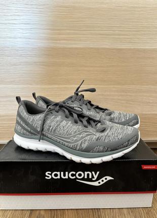 Бігові кросівки saucony